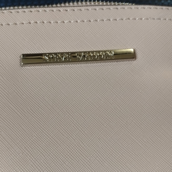 Steve Madden Cross Body - Picture 2 of 5